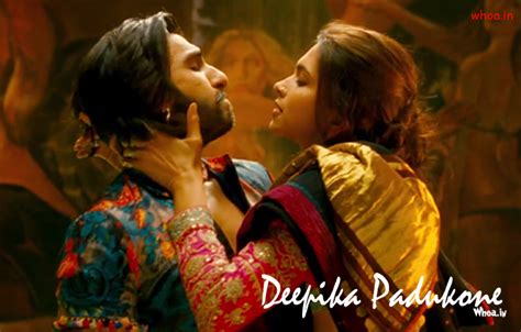 DEEPIKA PADUKONE: Romantic & Beautiful Scenes from。